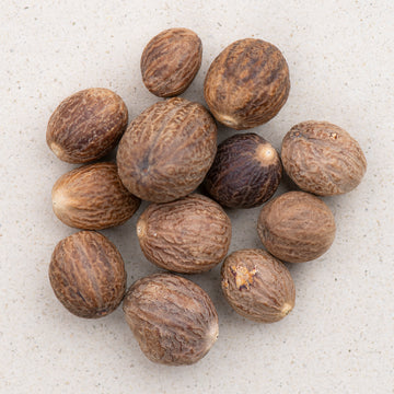 Muskatnuss bio ganz, Muskatnüsse