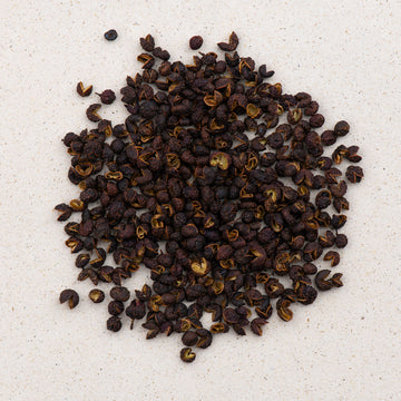 Timutpfeffer ganz (Zanthoxylum armatum)